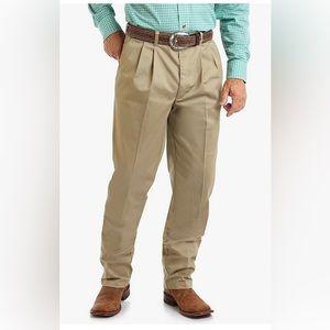 Mens Pleaded Khaki Dockers 42x32